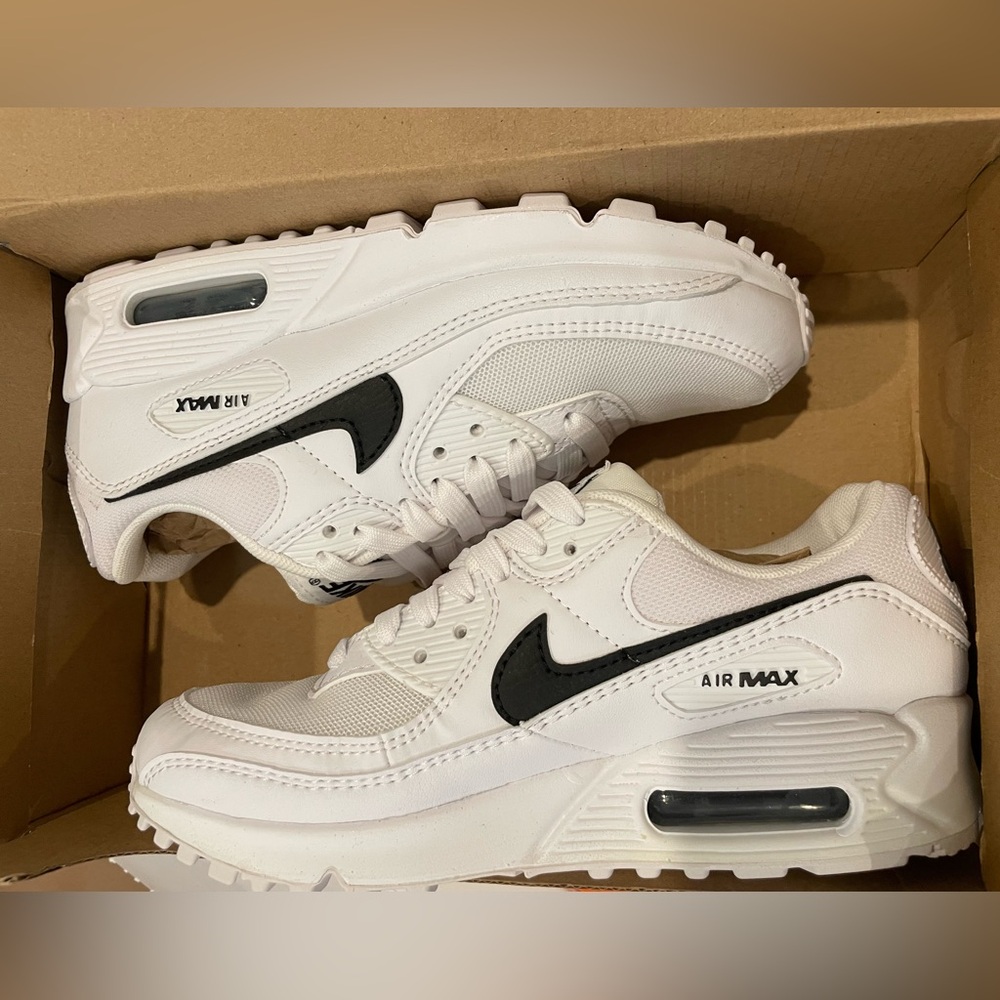 Nike WMNS Air Max 90 White/Black Sneakers